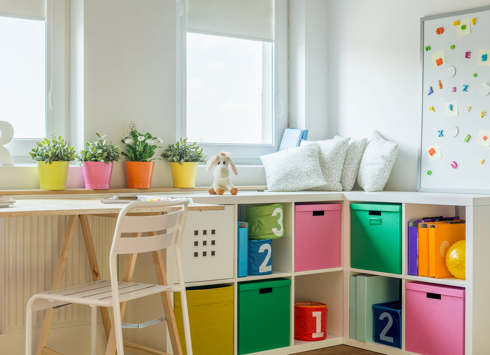 Minimalist Homeschooling: How to Declutter Your Homeschool Area